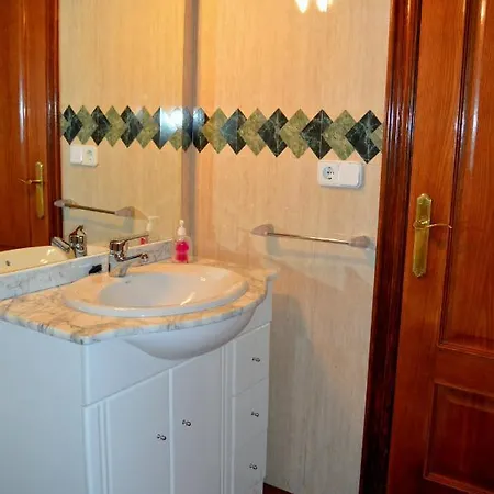 Nyaraló Casa Con Piscina En El Casco Historico *